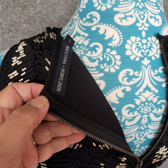 Rohit gandhi top - Picture 6 of 7